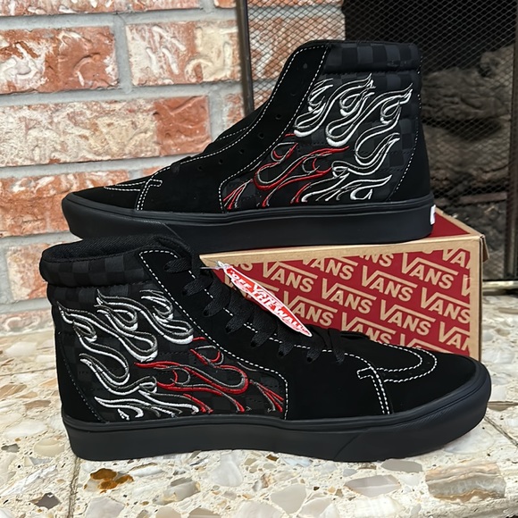 Vans Comfy Cush Ignition black black embroidered flames - Picture 2 of 9